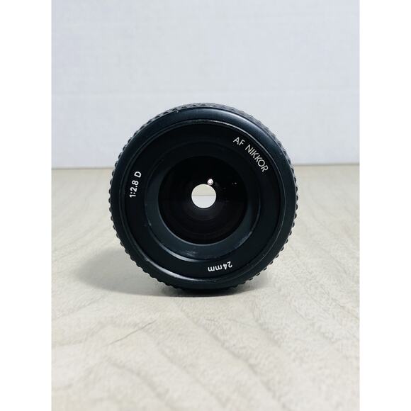 Nikon AF Nikkor 24mm F/2.8 D Lense No Lens Caps Very Clean - Picture 3 of 9